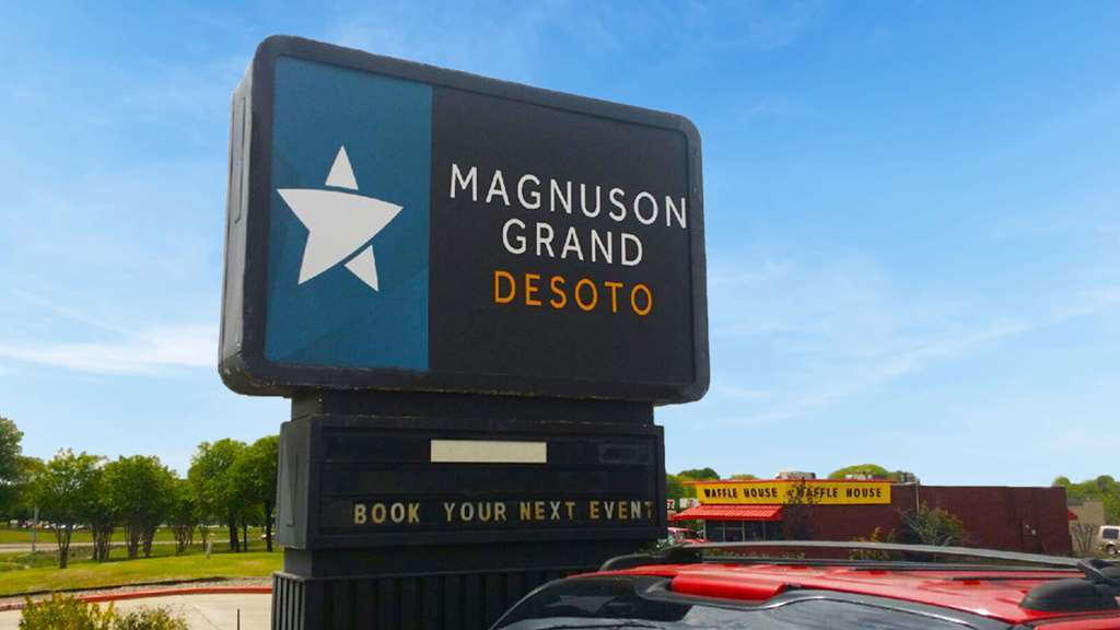 Magnuson Grand Desoto Hotel Ngoại thất bức ảnh